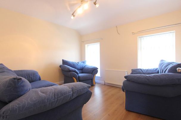 36 Main Street, Castledawson, BT45 8AB - Photo 1