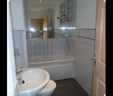 Studio Flat, Bethel Court, M7 - Photo 6