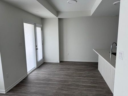 For Lease - 120 Matawin Lane, Richmond Hill, Ontario - Photo 2