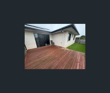 25a Benham Avenue, Kallangur, Qld 4503 - Photo 3