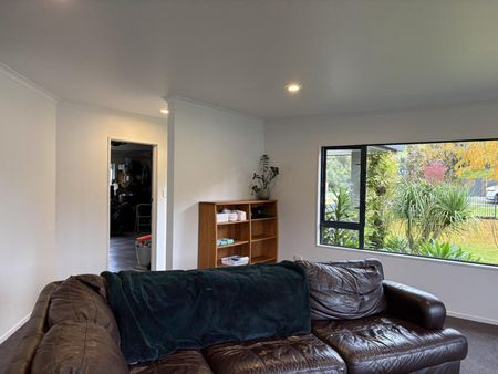 Family living on Riverside - Photo 5
