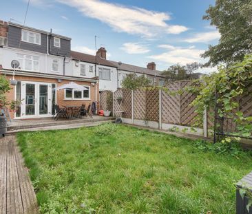 Room in a Shared House, Willoughby Lane, N17 - Photo 6