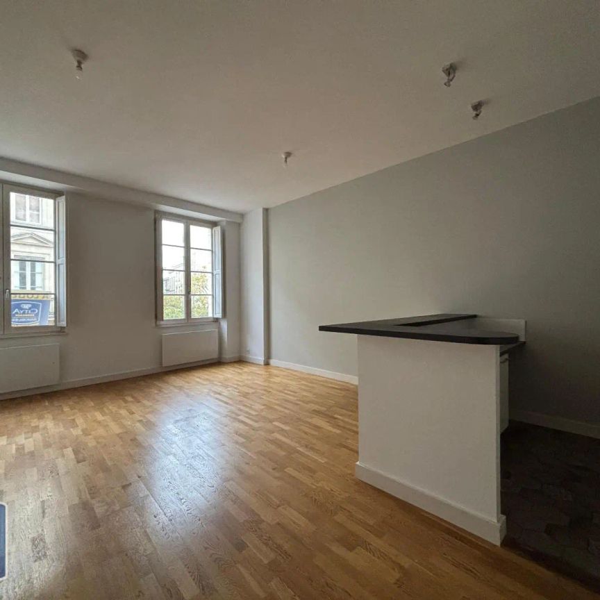 Appartement à louer 4 pièces 89.45m² - Photo 1