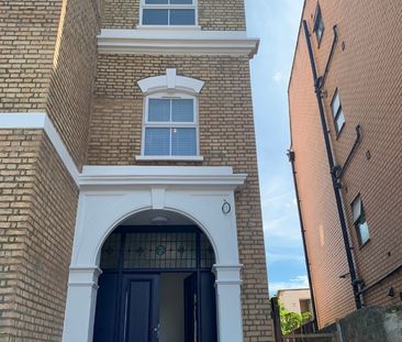 2 Bed Flat, Woodberry Grove, N4 - Photo 3