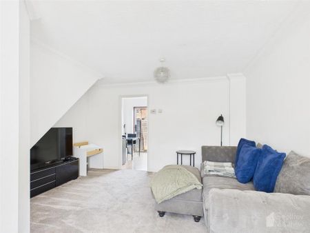 2 bedroom terraced house to rent - Photo 2