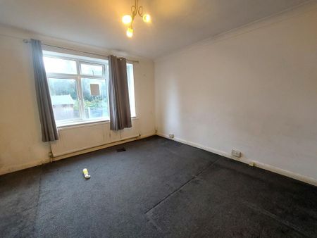 2 bedroom maisonette to rent - Photo 3