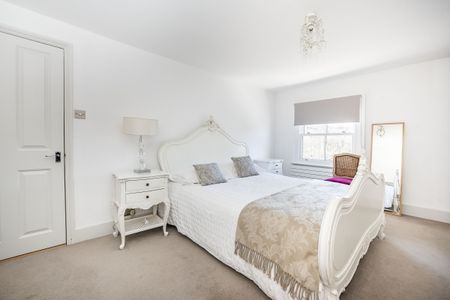 5 bedroom terraced house to rent - Photo 3