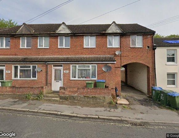 Studio Flat, Portswood Road, SO17 - Photo 1