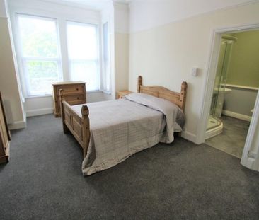 1 bedroom in a house share to rent - Photo 3