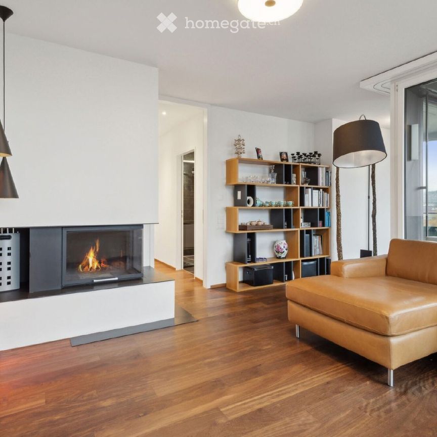 Charmante 2.5-Zimmer-Attikawohnung mit Aussicht in Zürich-Unterstrass - Photo 1