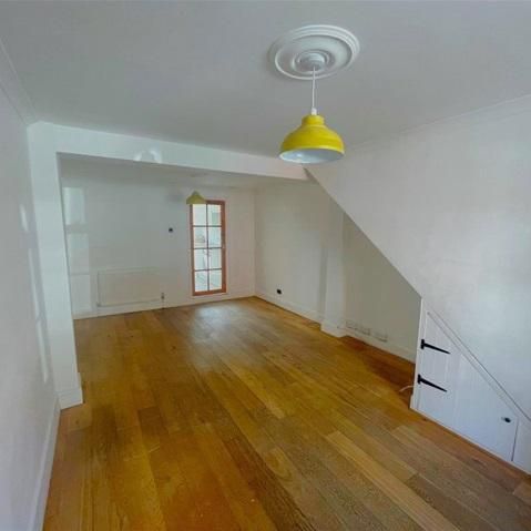 2 bedroom house to rent - Photo 1