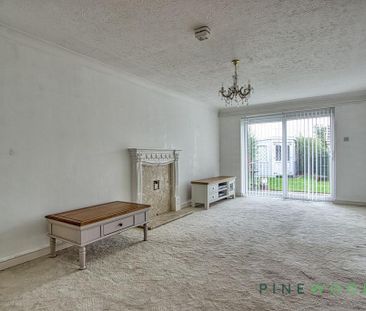 2 bedroom detached bungalow to rent - Photo 2
