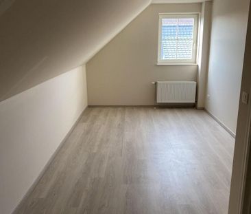 Recente, ruime 3-gevel woning, ideaal gelegen nabij het centrum van... - Foto 4