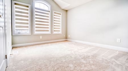 For Lease - 21 Corley Street, Kawartha Lakes, Ontario - Photo 5