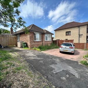 3 Bed Bungalow, Bitterne Road West, SO18 - Photo 2