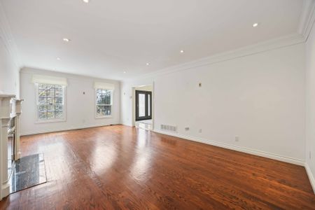 For Lease - 12 Donwoods Drive, Toronto, Ontario - Photo 2