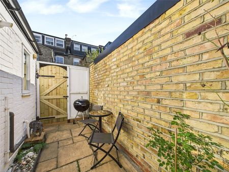 Crown Road, St Margarets, London, TW1, Twickenham - Photo 5