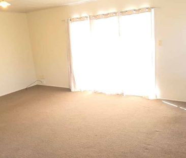Ready to Move In on Kelly Road. - Photo 1