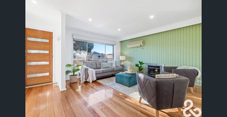 Stylish Family Living In A Quiet & Secure Court - Photo 5