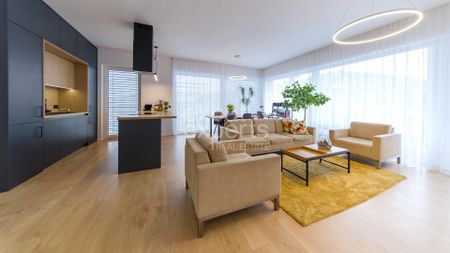 Krásny, slnečný 4i byt 110m2, s terasou 15m2, a 2x parkovaním - Photo 2