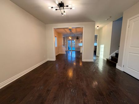 For Lease - 2129 Glenfield Road Unit# Main, Oakville, Ontario - Photo 2