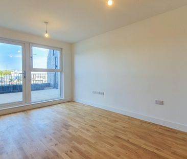 Boston House, Park Place, Stevenage - Photo 3