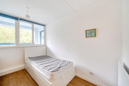 3 bedroom flat to rent - Photo 5