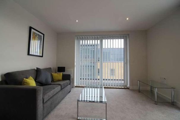 Montagu House, Padworth Avenue, Reading, RG2 - Photo 1