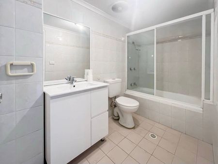 Bankstown - Photo 5