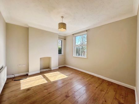 2 bedroom semi-detached house - Photo 5