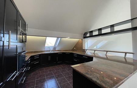 Appartement de 3,5 pièces triplex au Rez-de-chaussée avec garage inclus - Photo 3