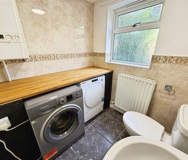 2 bedroom terraced house to rent - Photo 6