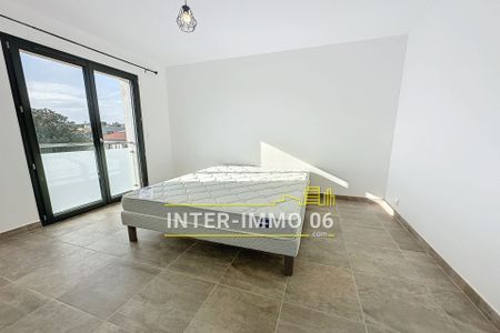 Location Maison 4 pièces 111m² CAGNES SUR MER 06800 - Photo 2