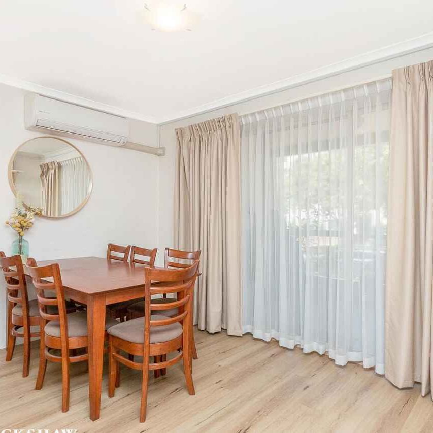 Perfectly Located 2 Bedroom Apartment in Cavill Terrace - Photo 1