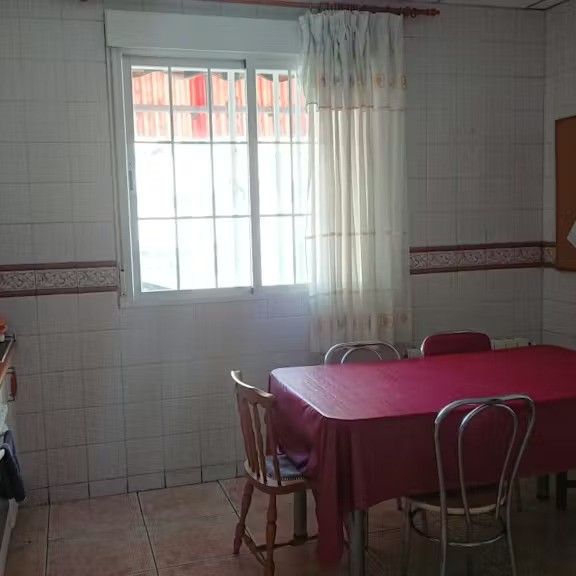 Calle Nez de Balboa, Getafe, Community of Madrid 28902 - Foto 1