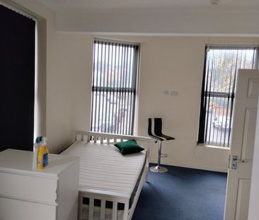 Room in a Shared House, Richmond Row, L3 - Photo 1