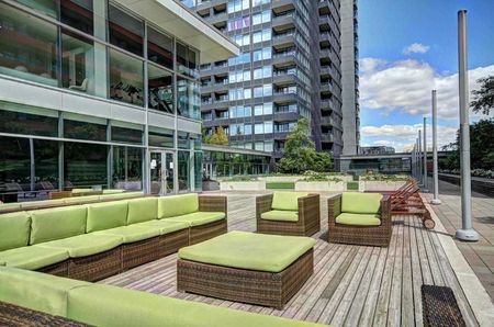For Lease - 25 Telegram Mews Unit# 3808, Toronto, Ontario - Photo 4