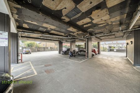 Masons Avenue, Croydon, CR0 - Photo 4