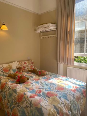 1 Bed Flat, London, W14 - Photo 4