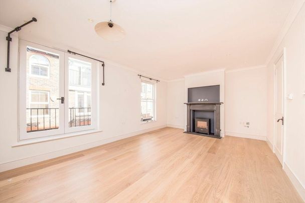 Elgin Mews North, Maida Vale, W9 - Photo 1