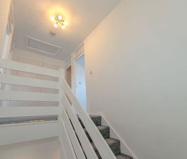4 Bedroom - Photo 5