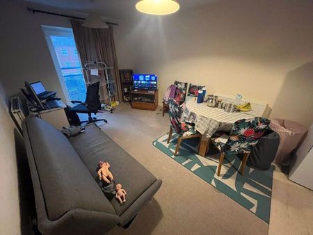2 bedroom flat to rent - Photo 5