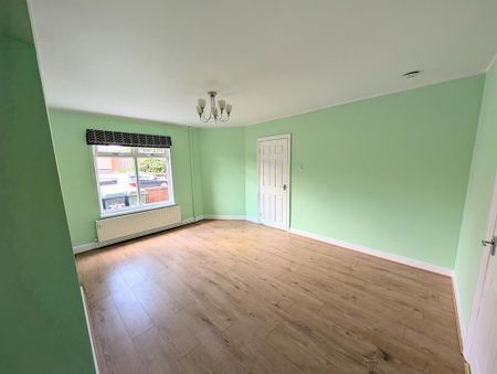 3 bedroom end of terrace house to rent - Photo 4