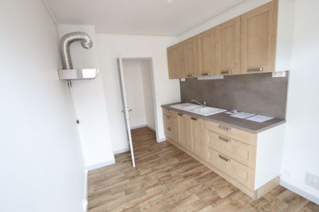 Location Appartement 3 pièces 60m² LA CHARITE SUR LOIRE 58400 - Photo 2