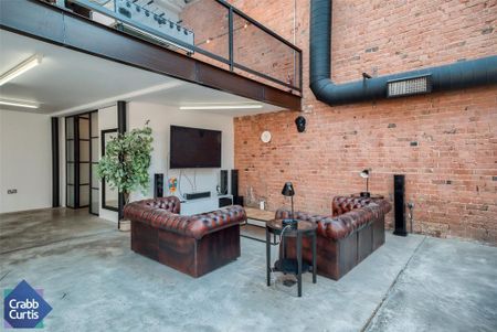 4 bedroom apartment to rent - Photo 2