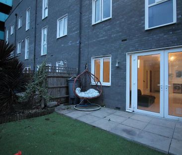 4 bedroom terraced house to rent - Photo 6