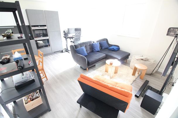 Avenue Road, London - Photo 1