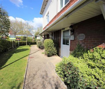 2 bedroom flat to rent - Photo 6