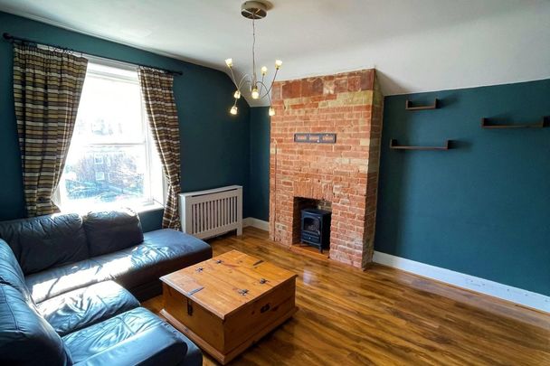 Banner Court, Kirkley Cliff Road, Lowestoft - Photo 1