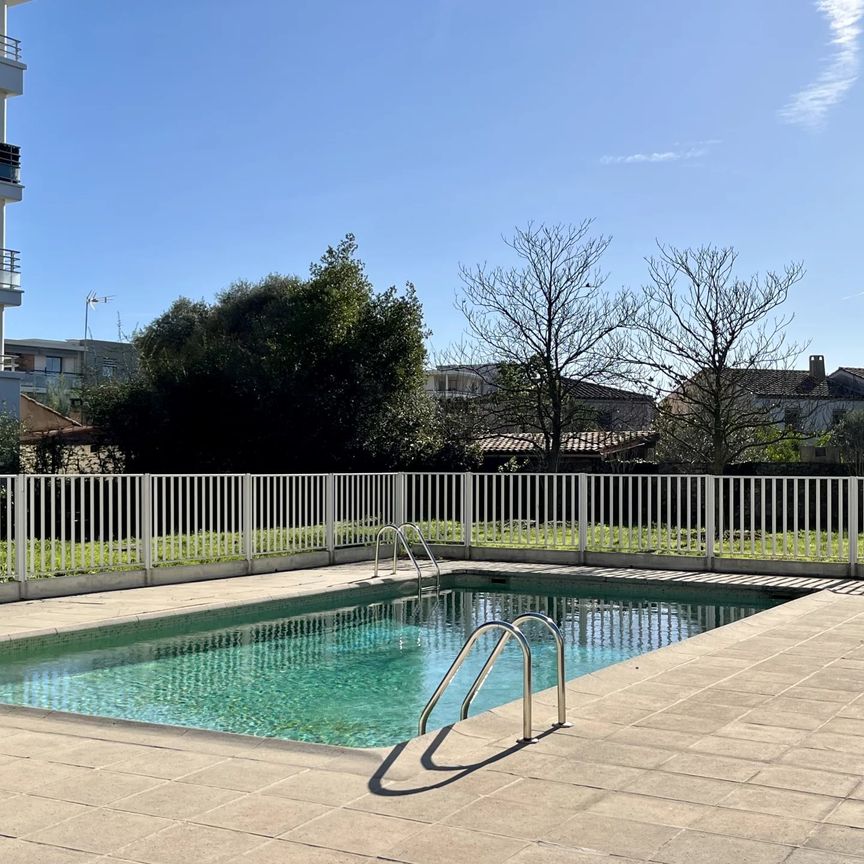 Antibes - location studio dans résidence avec piscine - Photo 1